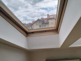 Jak myć okna dachowe?