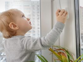 jak zabezpieczyć okna przed dziećmi? wskazówki