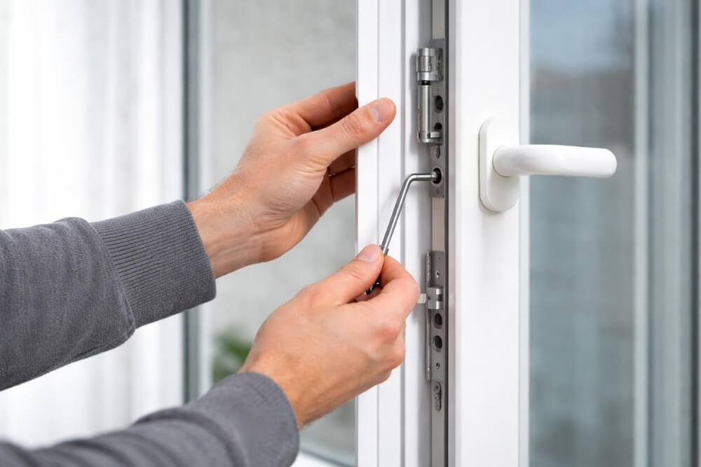 regulacja okien nieszczelnych